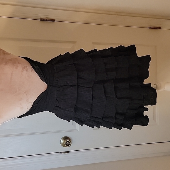 ~RARE~ GB Gianni Bini Strapless Black Dress with Ruffle Skirt, Size Jrs 3 EUC! - Picture 5 of 10